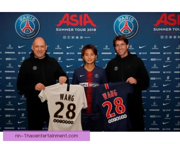 厄普斯正式加盟大巴黎女足开启欧洲顶级联赛新篇章